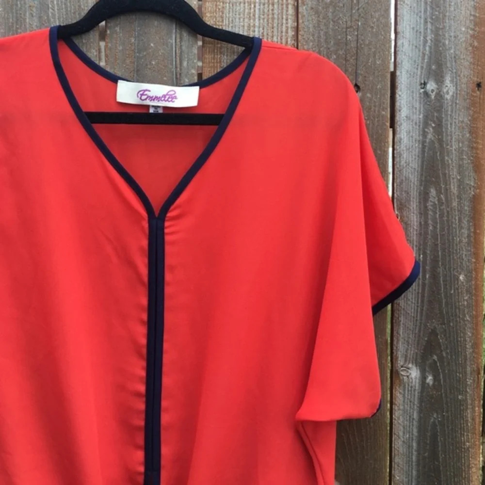 EMMELEE tie front top